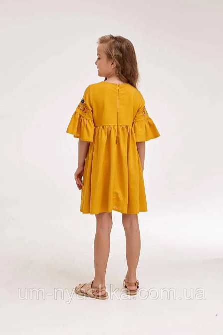 Детское вышитое платье 