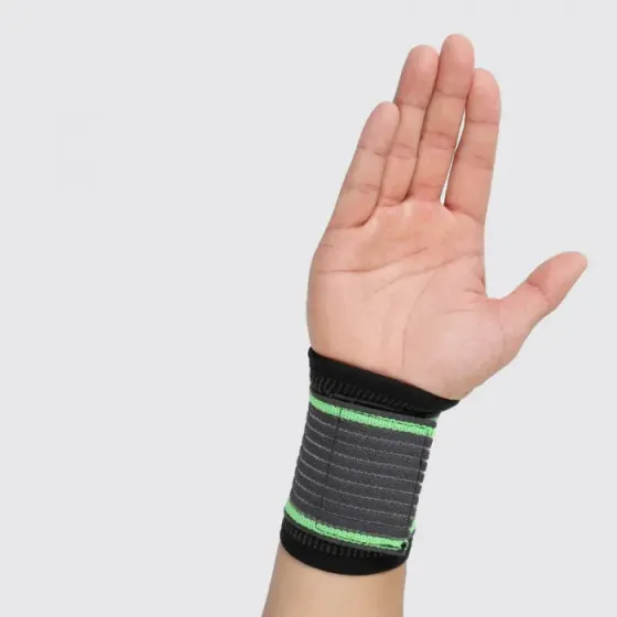 Эластичный фиксатор запястья (напульсник) бандаж запястья регулируемый Коломия