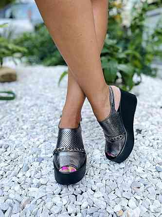 VIKTTORIO Босоніжки жіночі срібло шкіряні VIKTTORIO Амура літні відкриті / Босоніжки на танкетц Коломия