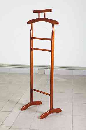 Плечики Гамма, яблуня Київ