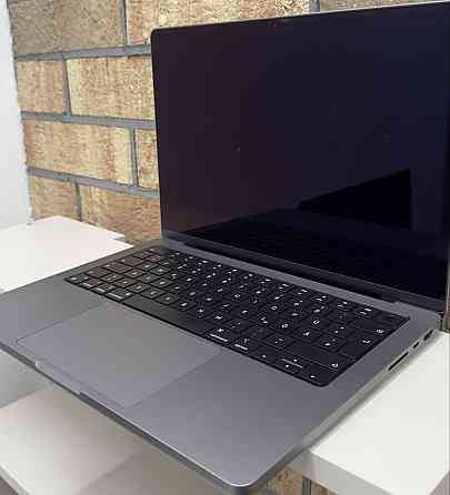 Ноутбук Used Apple MacBook Pro 14 M1 Max 32 / 1Tb Харьков