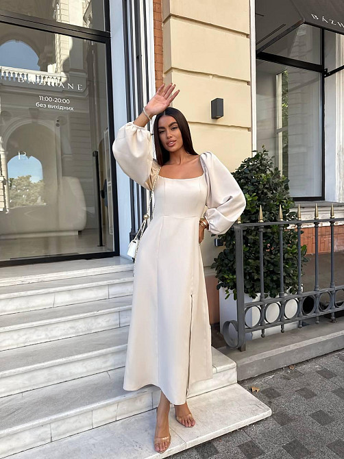 Женское праздничное сдержанное макси платье с разрезом костюмка Бежевый, 50/52 Одесса - изображение 5