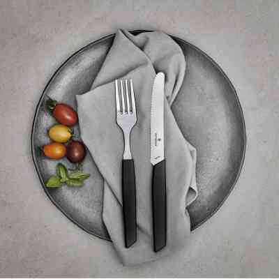 Кухонный нож Victorinox Swiss Modern TomatoSausage 11см Black (6.9003.11W) Винница