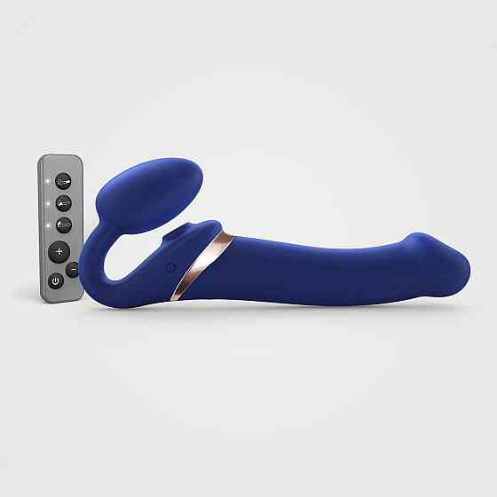 Безремневой вибрострапон с вакуумной стимуляцией Strap-On-Me MULTI ORGASM Blue L, регулируемый Sex Aura Киев