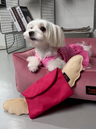 Іграшка для собак валентинка Happy Peppy (Хеппі Пеппі) з отворами для корму М — 45 х 15 см Запоріжжя