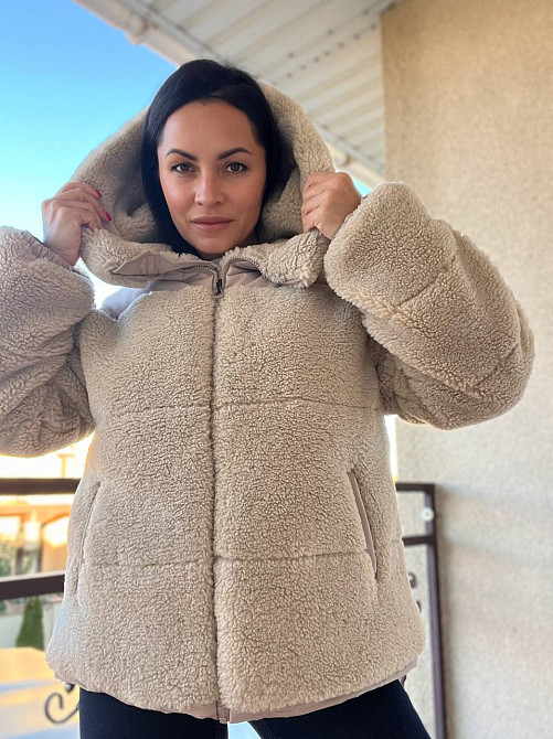 Куртка жіноча Lady Yep 9055 тедді комбінована штучне хутро оверсайз з капюшоном, бежевий, 44-48 Київ - фото 7