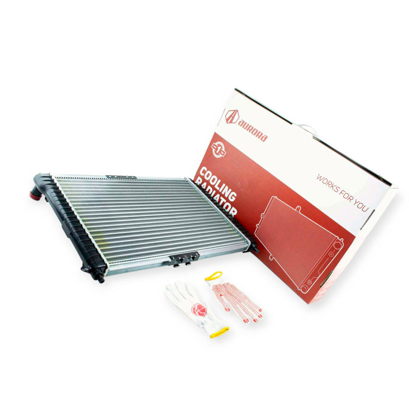 Радиатор Шевроле Авео 1.6, 1.4 механика с конд.(600мм) (96536525) двигателя Мукачево - изображение 1