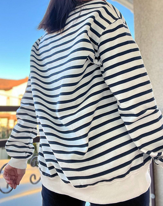 Свитшот женский Pepper mint 24-31 удлиненный оверсайз в полоску one size белый, белый, one size Киев - изображение 2