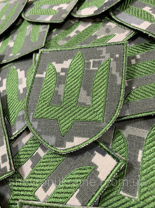 Шеврон Сухопутні війська ЗСУ. Зелений тризуб на пікселі. (Форма щит. На липучці) Розмір 8x7см Київ - фото 4