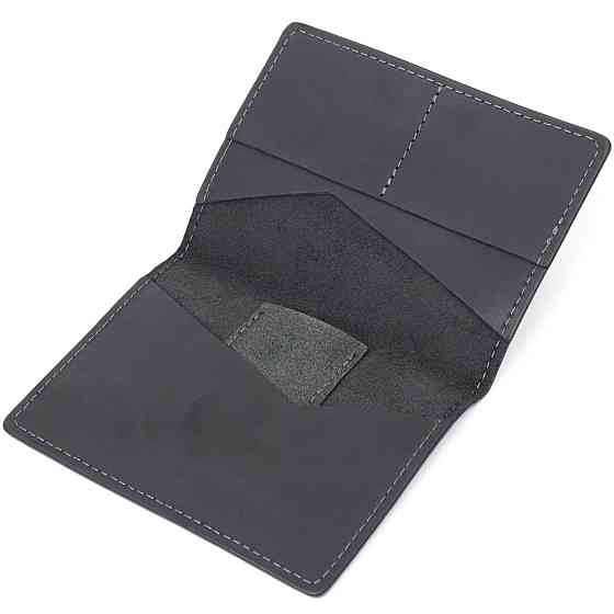 Надійна шкіряна обкладинка на паспорт з утримувачем для Apple AirTag GRANDE PELLE 11620 Чорний Київ