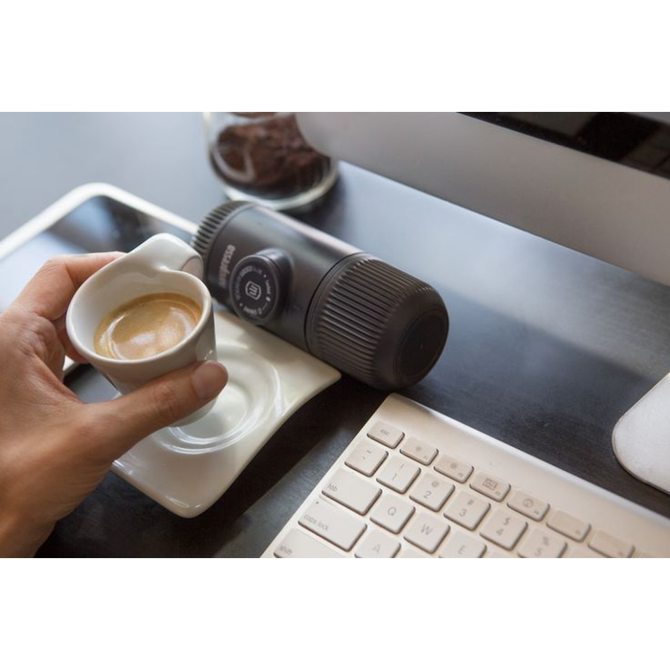 Портативна еспресо-кавоварка Wacaco Nanopresso сіра з чохлом Рівне - фото 7