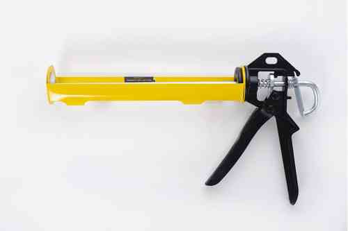 Пистолет для силикона полузакрытый усиленный СИЛА Ровно