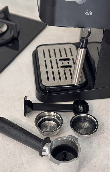 Кофеварка Рожкова Delonghi Stilosa EC260 BK Киев - изображение 1