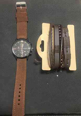 Подарочный набор для мужчин: наручные часы с 3 ориг. браслетами- диам 4см, длин 24см, шир рем 2см, без коробки Киев