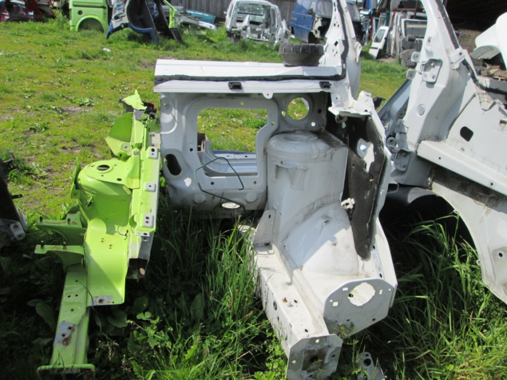 Лонжерон Opel Vivaro 2001-2013 Ковель - фото 2