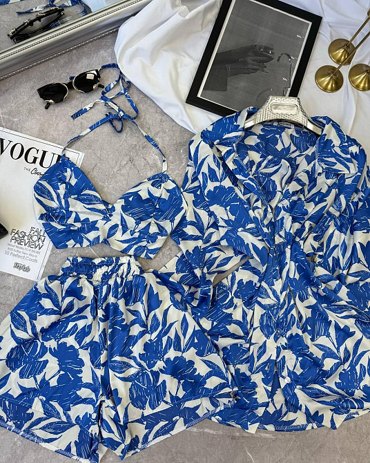 Жіночий легкий принтований костюм трійка: сорочка топ і шорти з шовку Одеса - фото 2