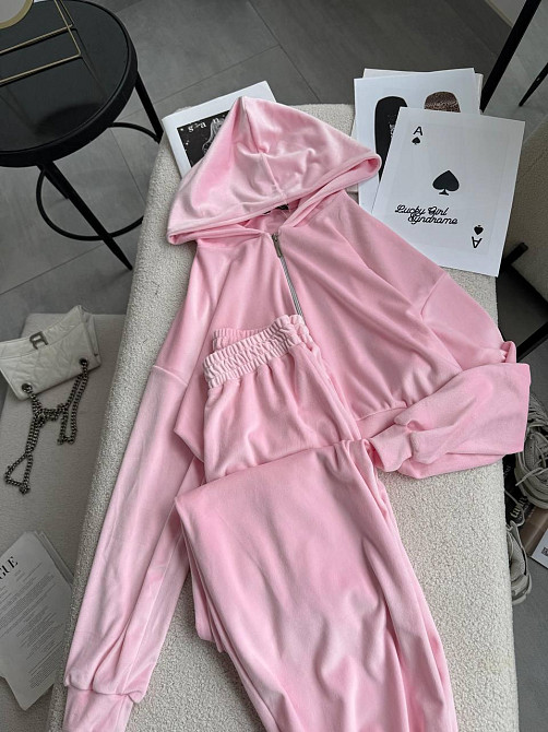 Жіночий стильний прогулянковий костюм-двійка: кофта та штани в спортивному стилі велюр Барбі, 42/44 Одеса - фото 6