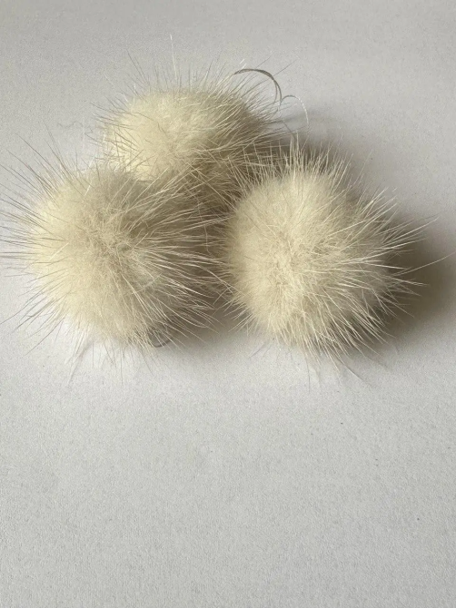 Помпон из натурального меха норки Молочный Харьков - изображение 1