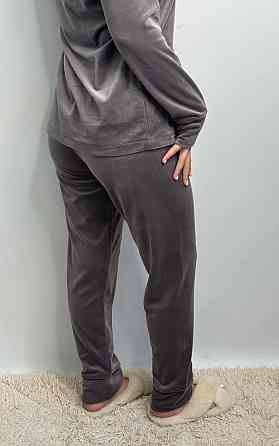 Костюм з плюшевого велюру на ґудзиках із двома кишенями Капучино S Харків