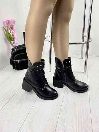 Черевики жіночі LaDi чорні натуральна шкіра зима 36р. 37р. (2211) Коломыя