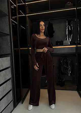 Женский прогулочный костюм двойка: лонгслив и штаны велюр Шоколад, 46/48 Одесса