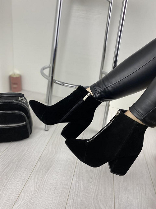 Замшеві черевики жіночі демісезонні весна-осінь чорні на стійкому каблуці р. 36, 37 2726 Коломыя - изображение 2