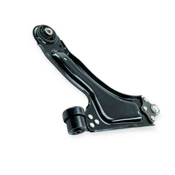 Рычаг подвески Opel Combo C, Corsa C (00-11) правый R передней Мукачево