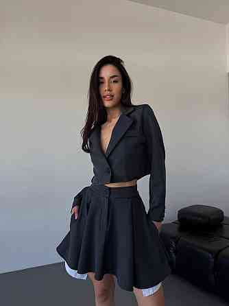 Жіночий костюм-двійка: укорочений піджак і спідниця з трендовою імітацією кишень турецька костюмка + котон Графіт, 42/44 Одеса