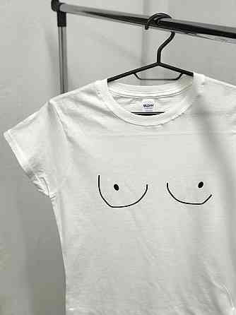 Футболка unisex с принтом  груди. Черновцы