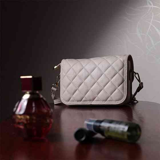 Витончена сумка жіноча з оригінальною клямкою з натуральної шкіри Vintage 22672 Біла Київ