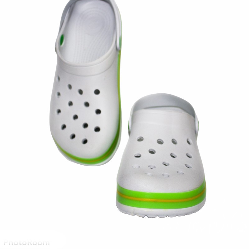 Сабо кроксы женские белые с зеленой полосой 