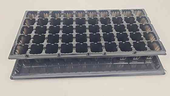 Касета для розсади 44*20,5*5,5 пластикова з піддоном на 50 V-ячейок-50 см3 (червона 35 мм*35 мм*55 мм) (1 шт.) Харків