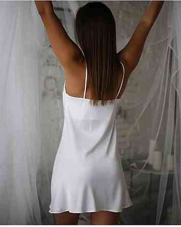 Женская ночная рубашка шелковая на регулируемых бретельках Белый 2XL Харьков