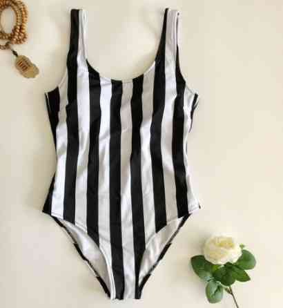 Купальник суцільний в полоску жіночий чорно-білий Київ