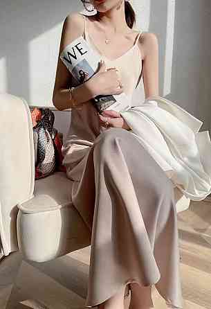 Жіноче мідіплаття-комбінація на тонких бретелях шовк Беж Одеса