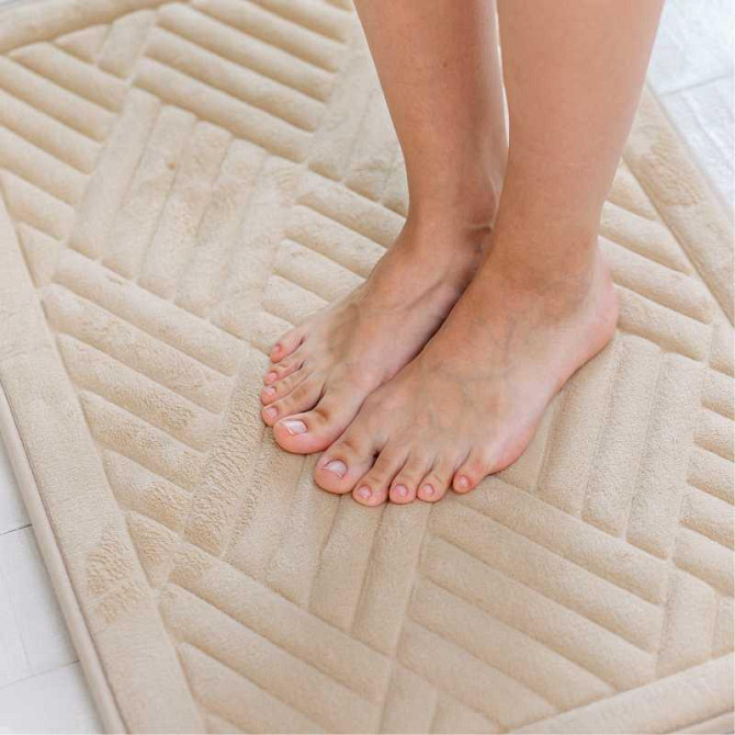 Набор ковриков для ванной/туалета фланелевый Lovely Svi 2шт: 50 x 80 см + 40 x 60 x 1.5 см Бежевый (191125) Киев - изображение 3