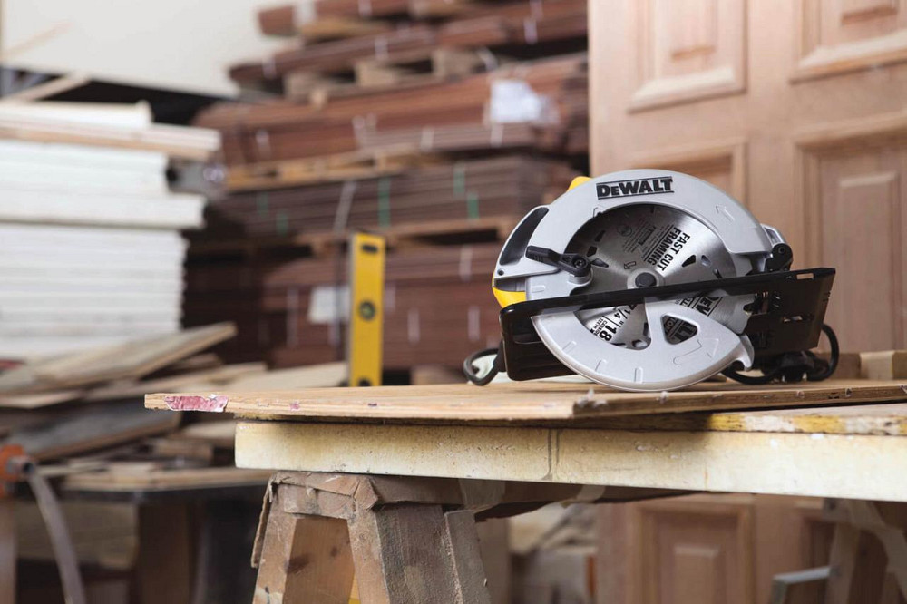 Пила дискова мережева DeWALT DWE560 Київ - фото 8