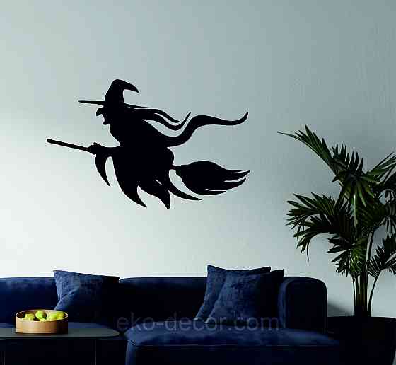 Декоративное настенное Панно «Ведьма на метле с котом», Декор на стену 110*70 см, Черный Киев