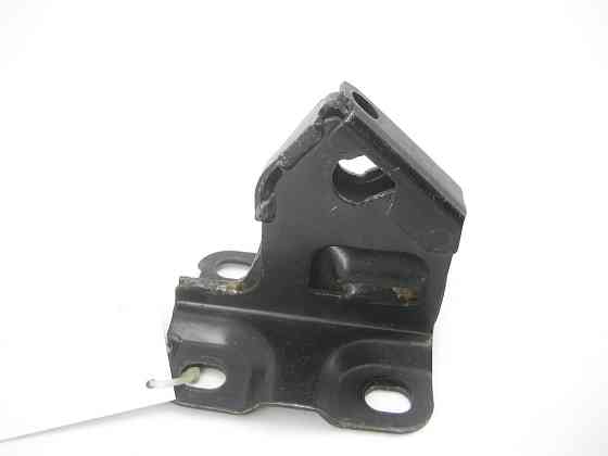 Mercedes-Benz  A2119200065 Центральна петля - кріплення задньої відкидної спинки¶ Одесса