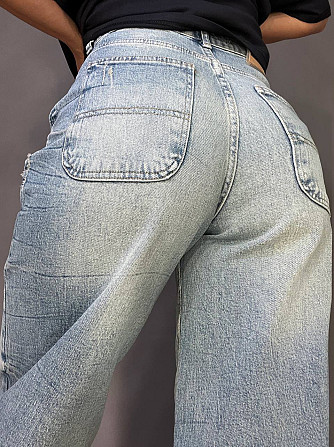 Джинси жіночі I8 52428 Skater Jeans банани висока посадка варка з жатим ефектом косі кишені блакитні Одеса - фото 3