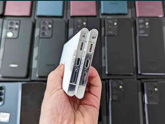 Смартфон Samsung Galaxy S22 Ultra 12/256Gb Phantom White /Black/Green Київ