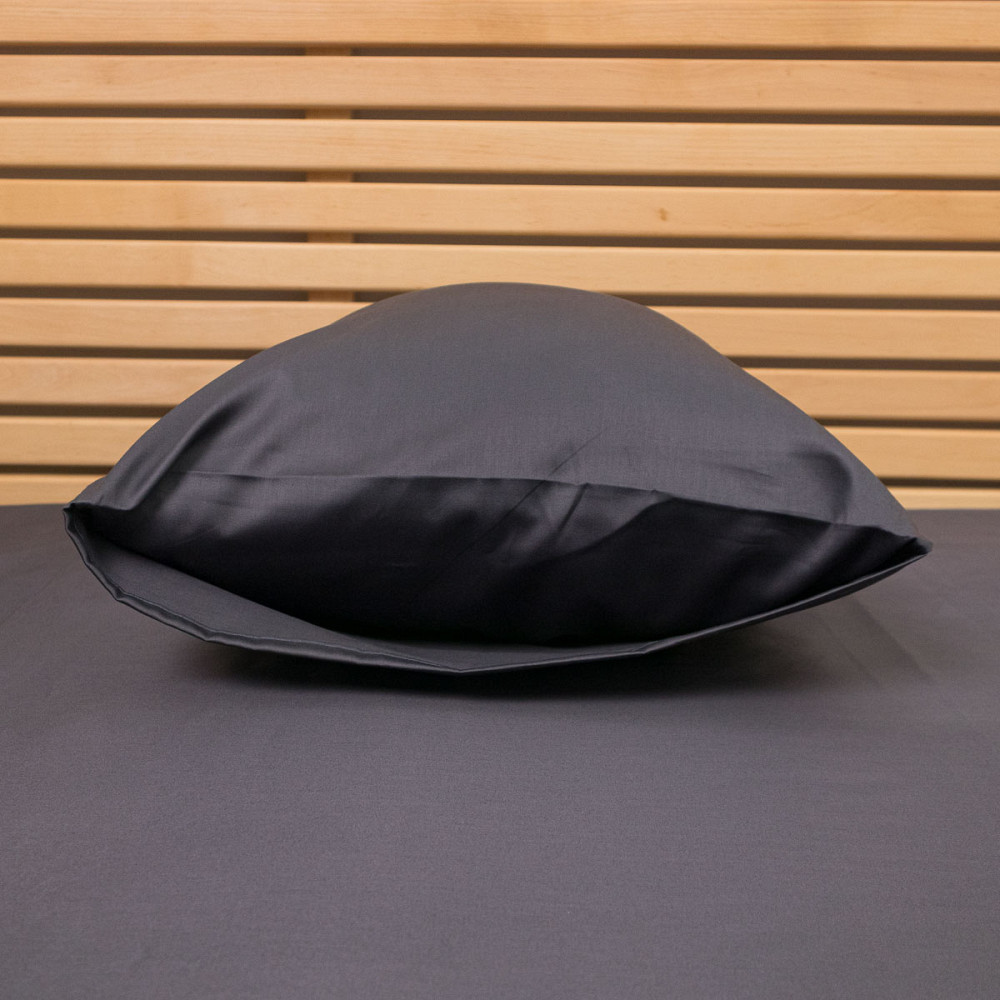 Cемейный комплект постельного белья Сатин Гладкий 135 г/м2 YouStar (Графит) 2 х 70х70 Сумы - изображение 2