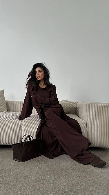 Женский комфортный стильный костюм тройка из натуральной вискозы Шоколад Одесса - изображение 1