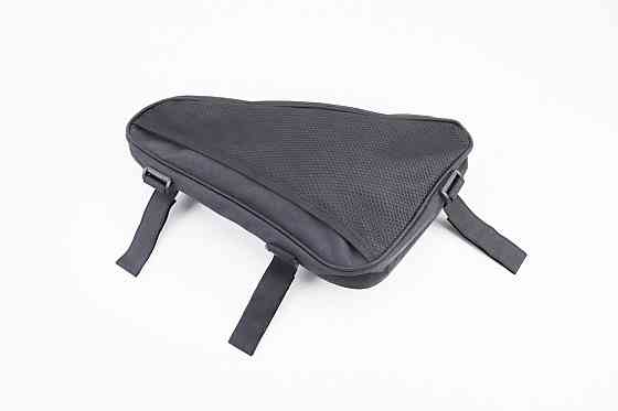 Сумка під раму трикутна 350х290х200мм, кріпл. на липучці, вологозахисна, світловідбиваючі смуги, чорна Київ