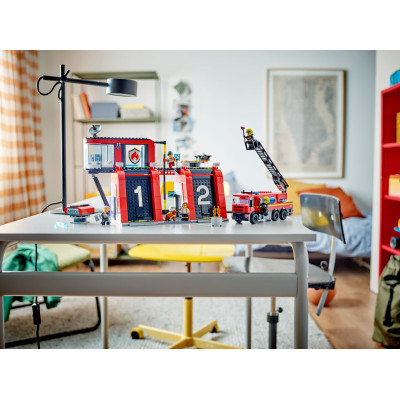 Конструктор LEGO City Пожарное депо с пожарной машиной 843 деталей (60414) Винница - изображение 3