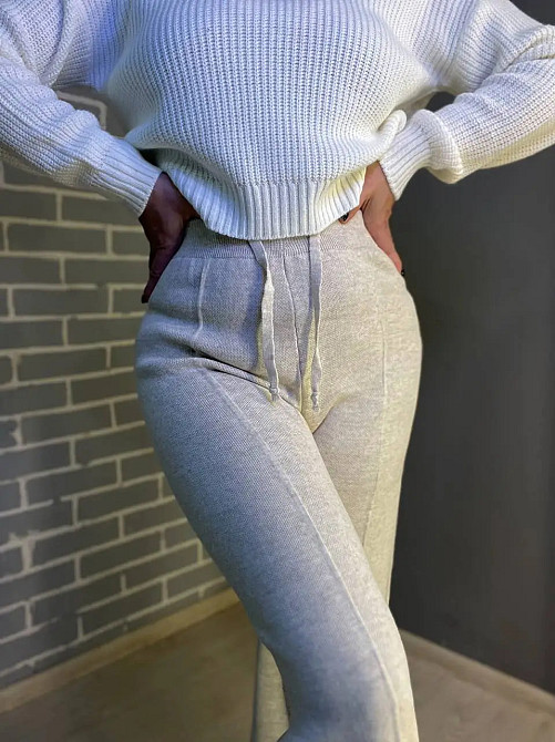 Брюки женские My fashion 202401 клеш от бедра со стрелкой шнурок га талии машинная вязка one size, світло-бежевый, one size Киев - изображение 14