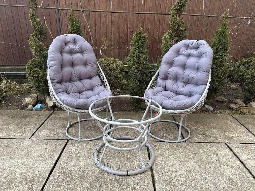 Плетені меблі з сірими накидками Київ - фото 6