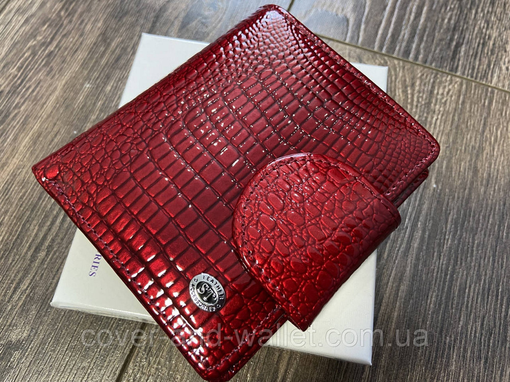 Женский лаковый кожаный кошелек не большого размера красного цвета на много карточек ST AE 415 Киев - изображение 1