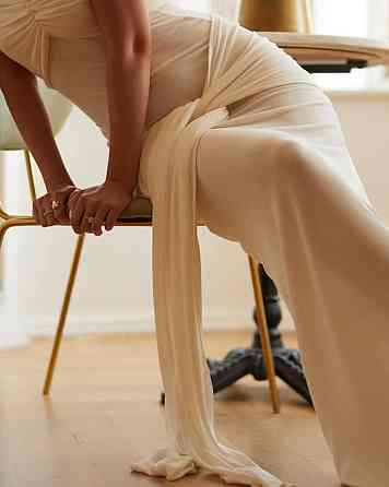 Женское легкое элегантное длинное платье-бандо Мягкая вискозаЖенское легкое элегантное длинное платье-бандо мягкая вискоза 46/48 Одесса