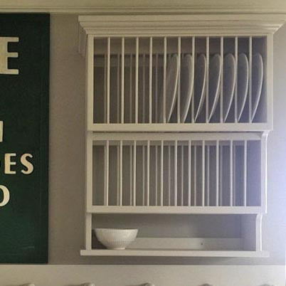 Полка для тарелок и блюд 